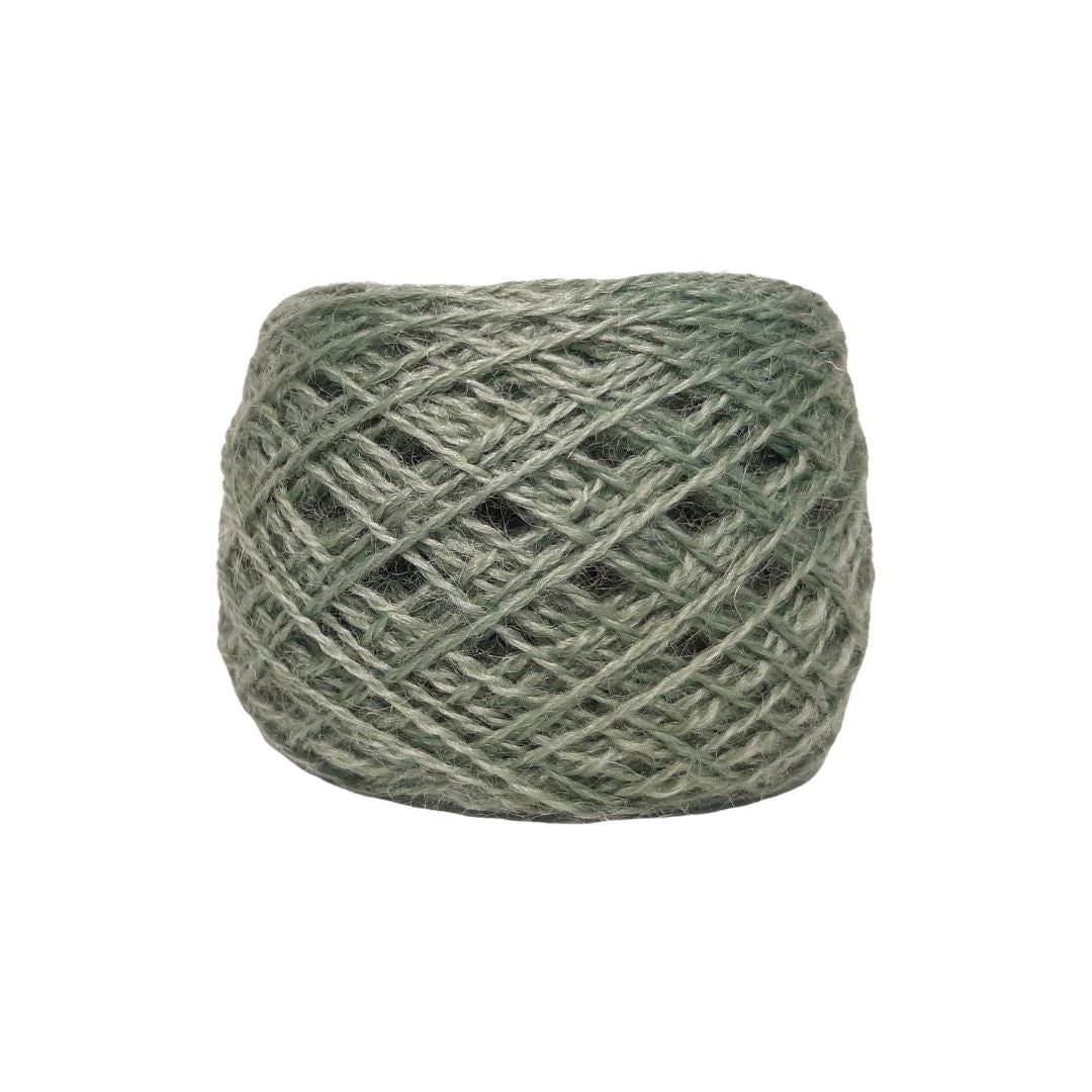 New Zealand wool yarn light green 1111